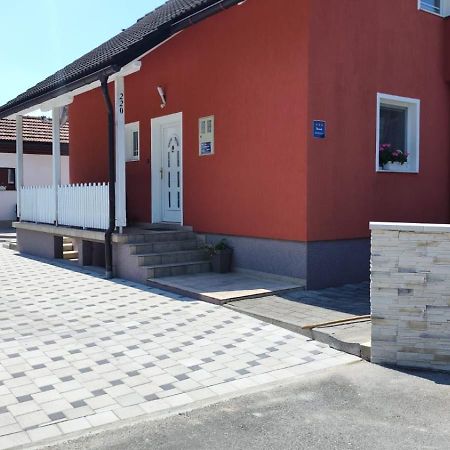 Apartment Igor - Holiday Home Ostarije 外观 照片