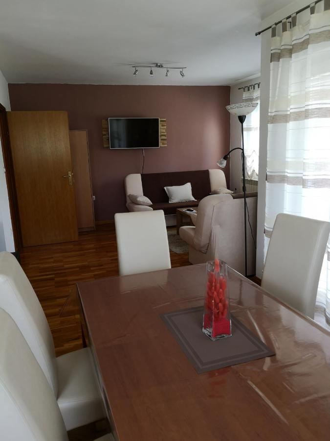 Apartment Igor - Holiday Home Ostarije 外观 照片